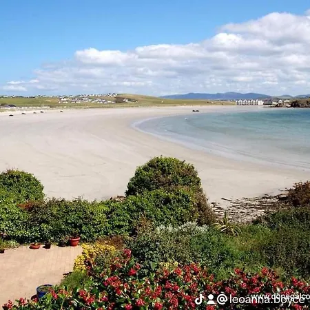 Holiday home Under Gainne Cloughbane