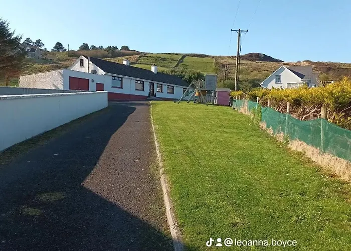 Under Gáinne Downings